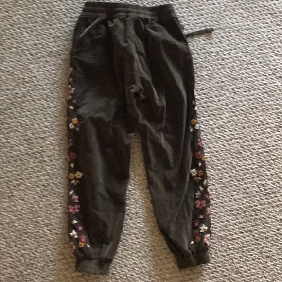 Free People (Driftwood Brand) Brown Corduroy. Size Small - Picture 2 of 4